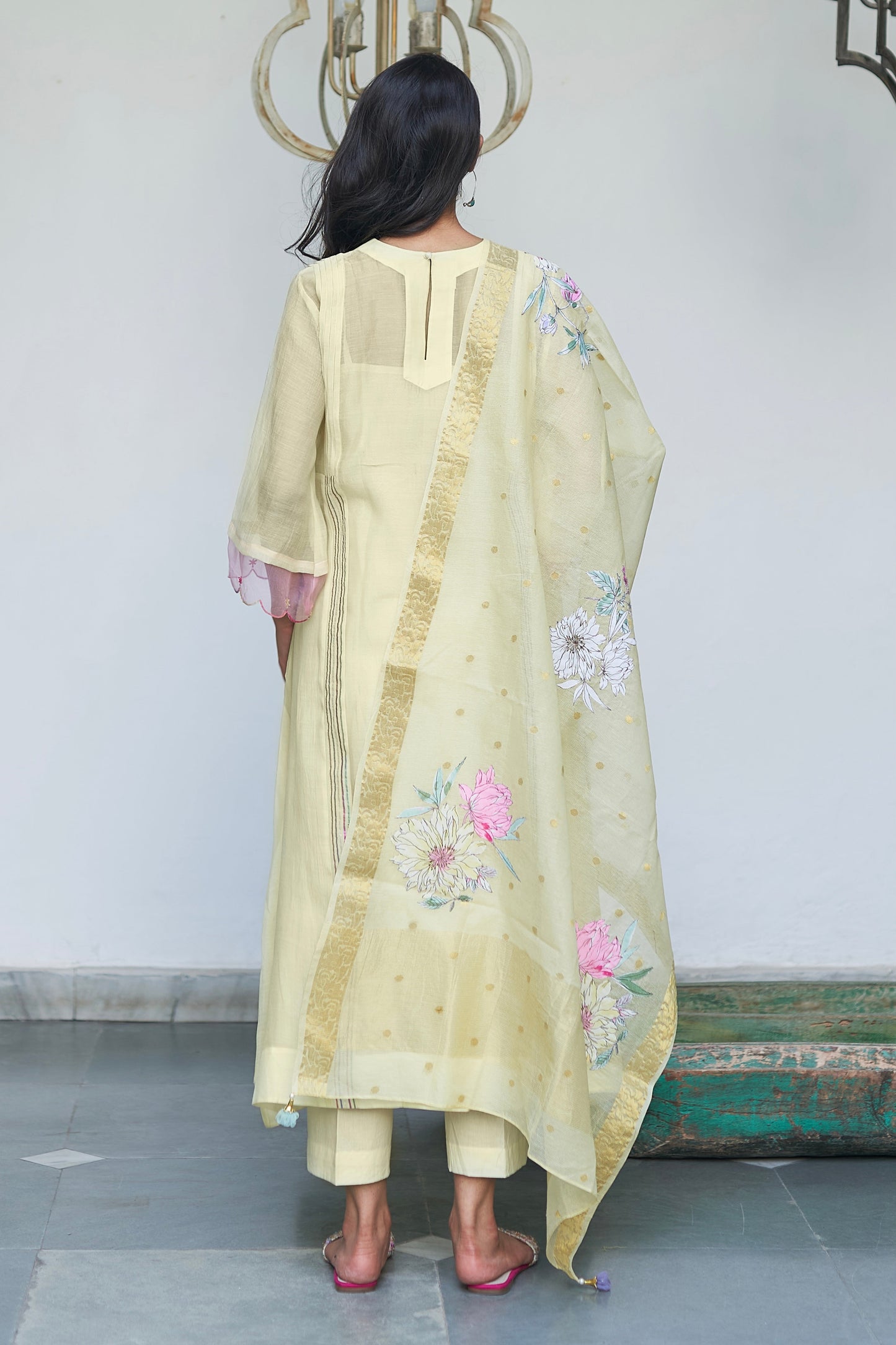 The Aster Set with Gerberas