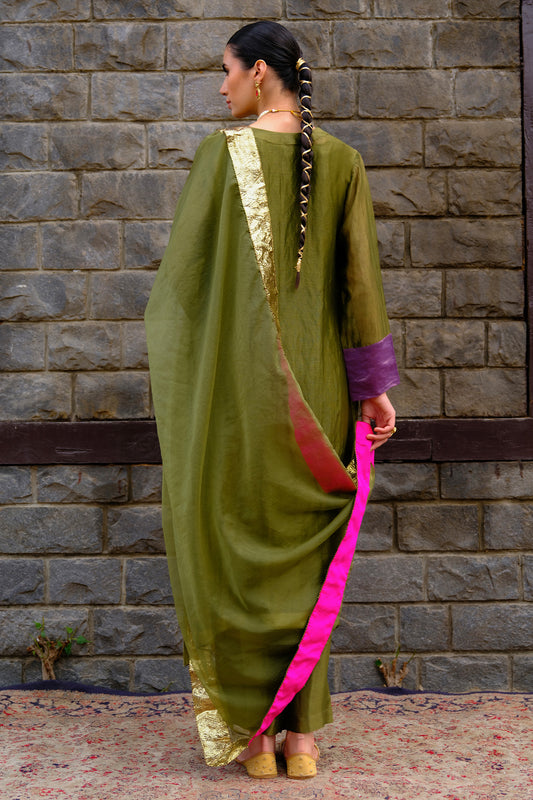 Reem Kurta Set