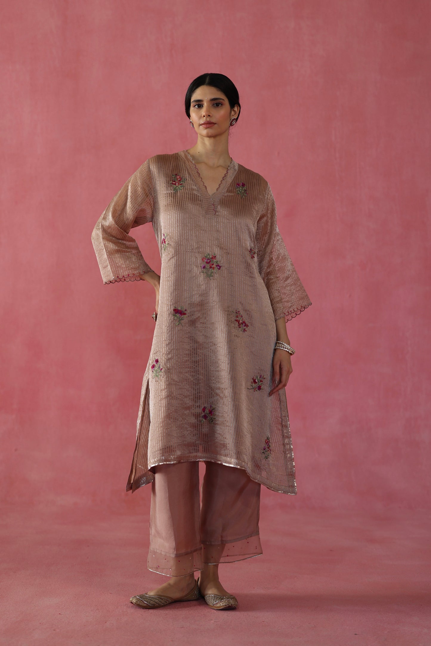 Shakkar Kurta Set
