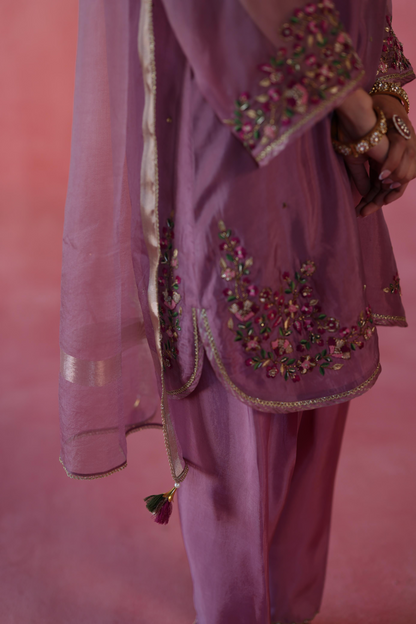 Kewra Kurta Set