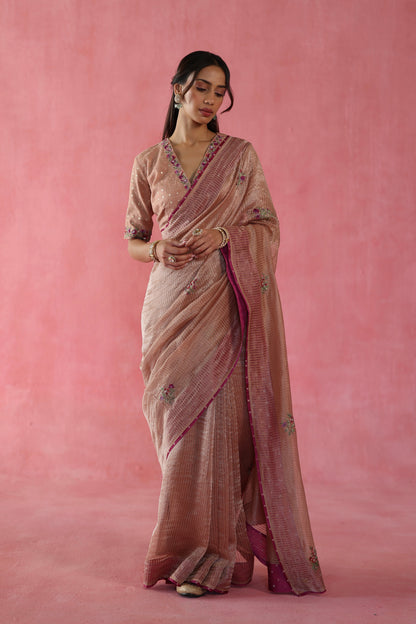 Anjeer Saree