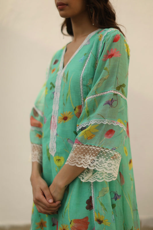 Azra Kurta Set