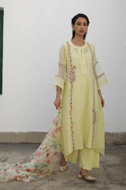 Shikaara Kurta Set