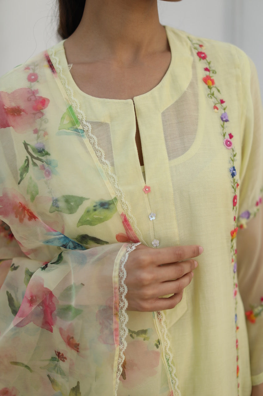 Shikaara Kurta Set
