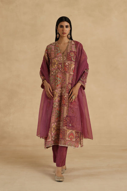 Tarini Suit Set
