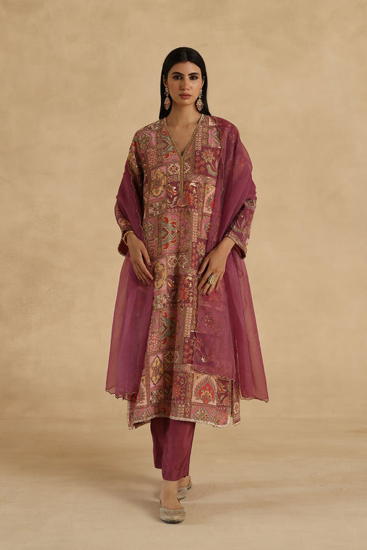 Tarini Suit Set