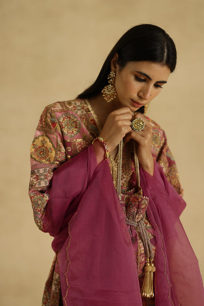 Tarini Suit Set