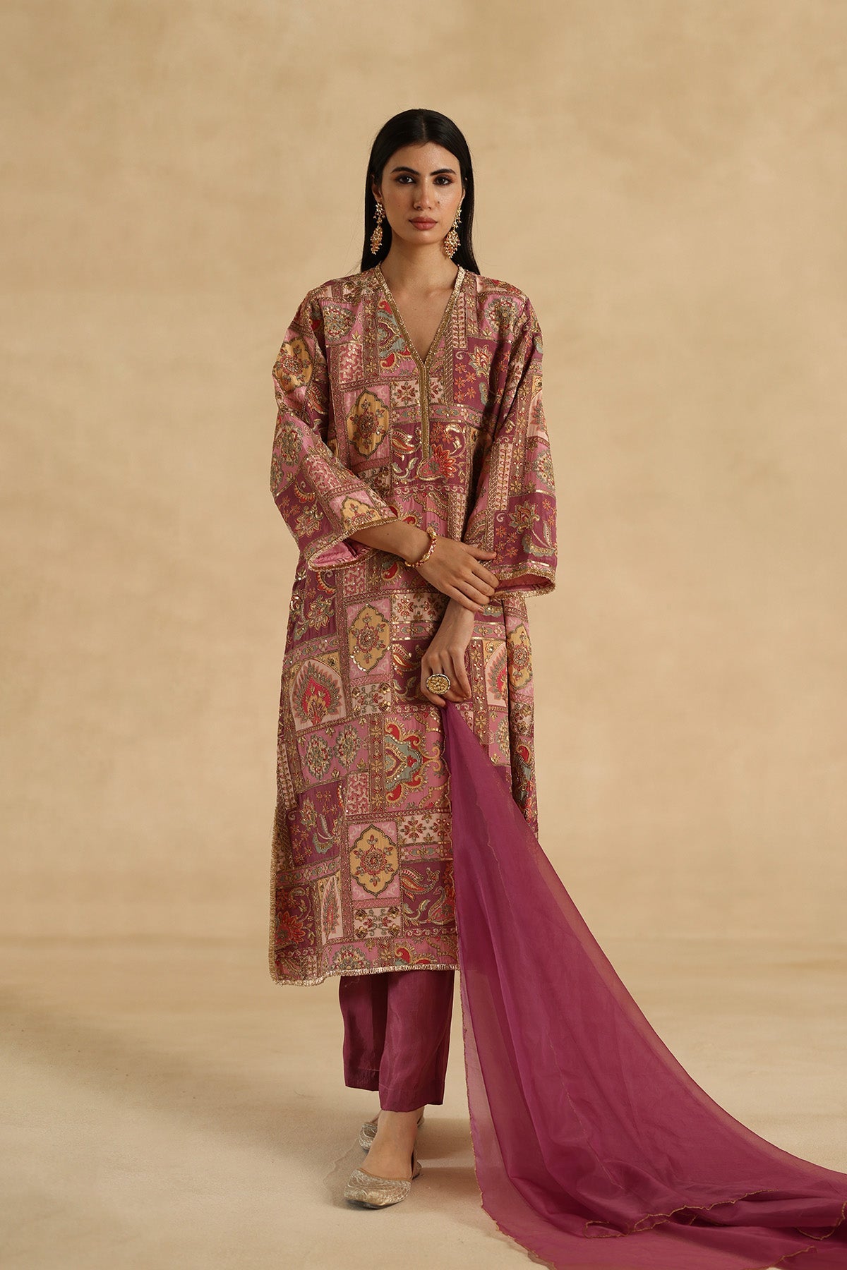 Tarini Suit Set