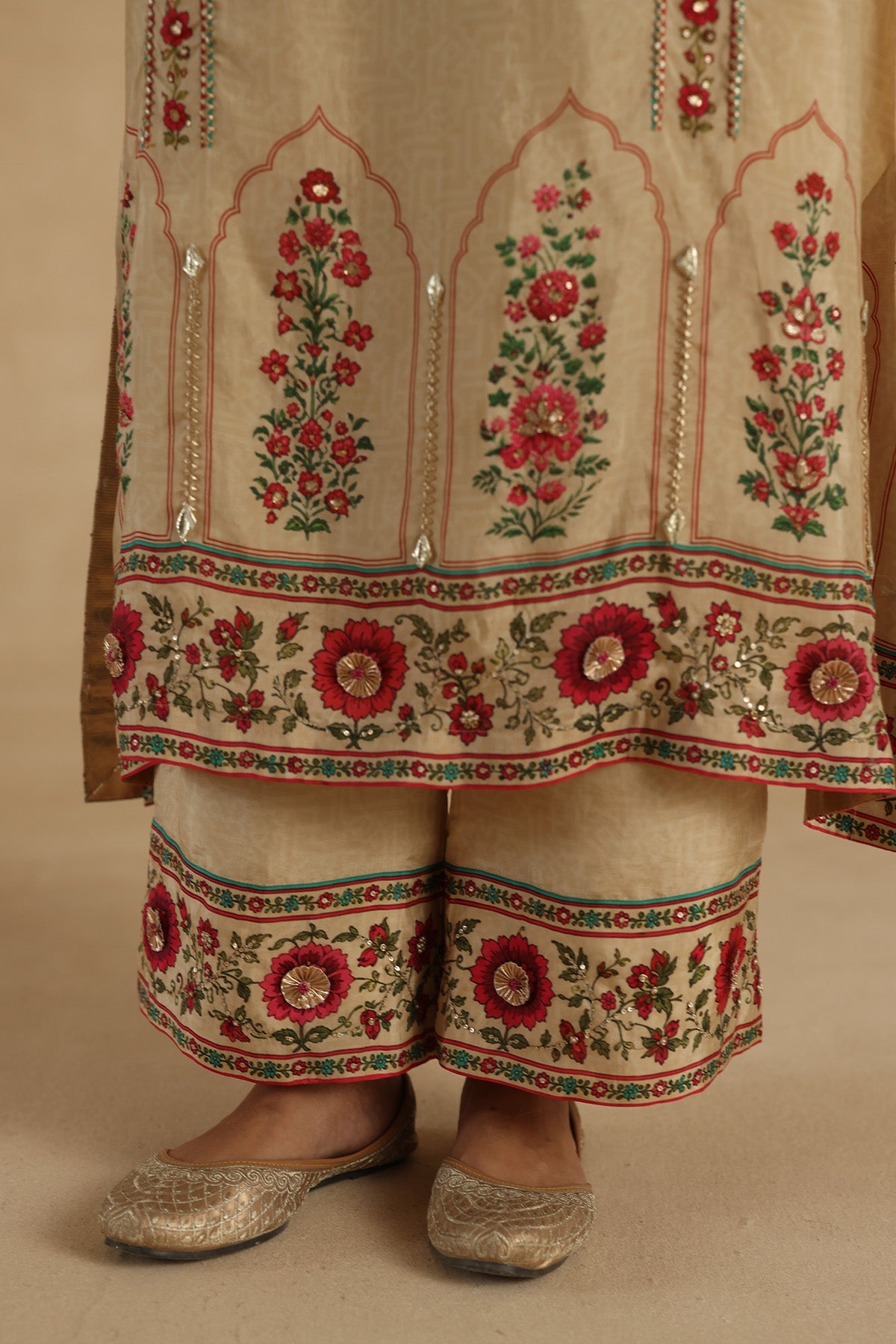 Bagh Suit Set