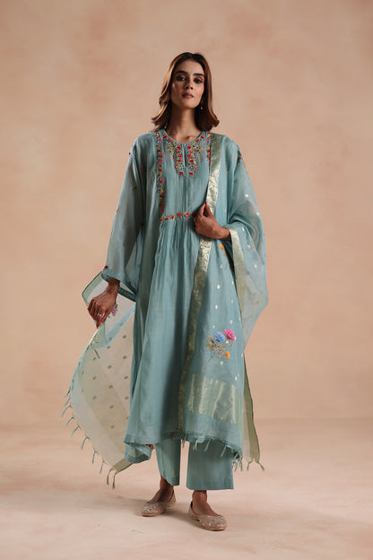 Sonam Pal in Jheel Kurta Set