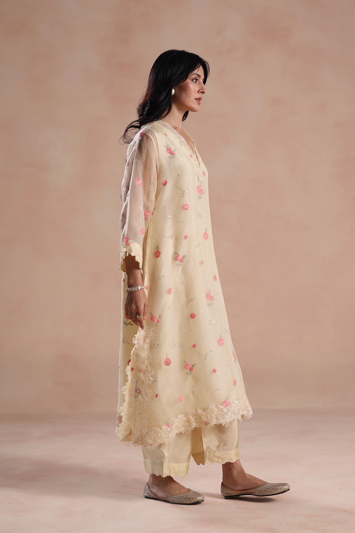 Sara Arjun in Sareena Kurta Set