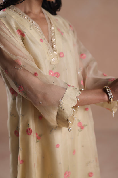 Sara Arjun in Sareena Kurta Set