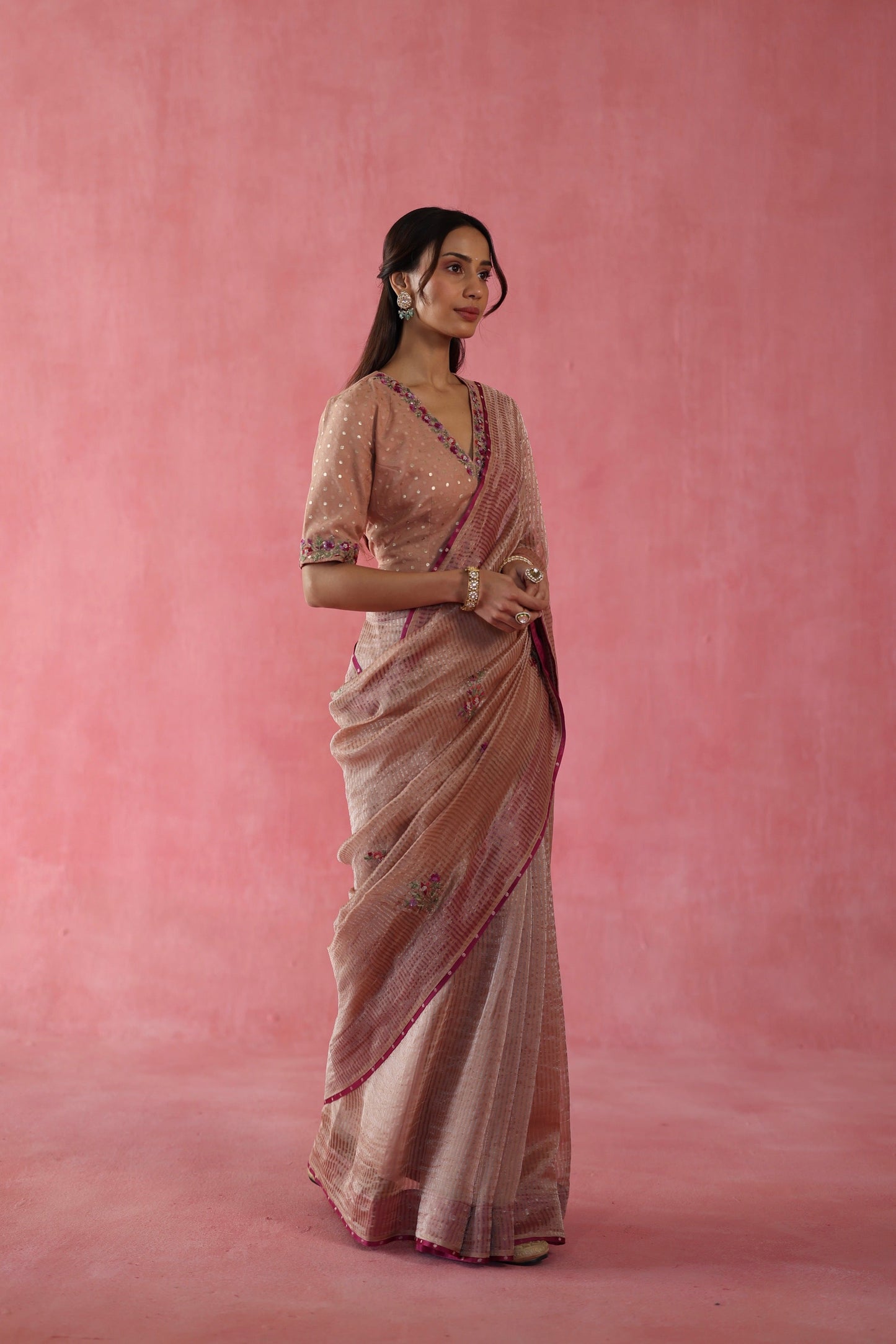 Anjeer Saree