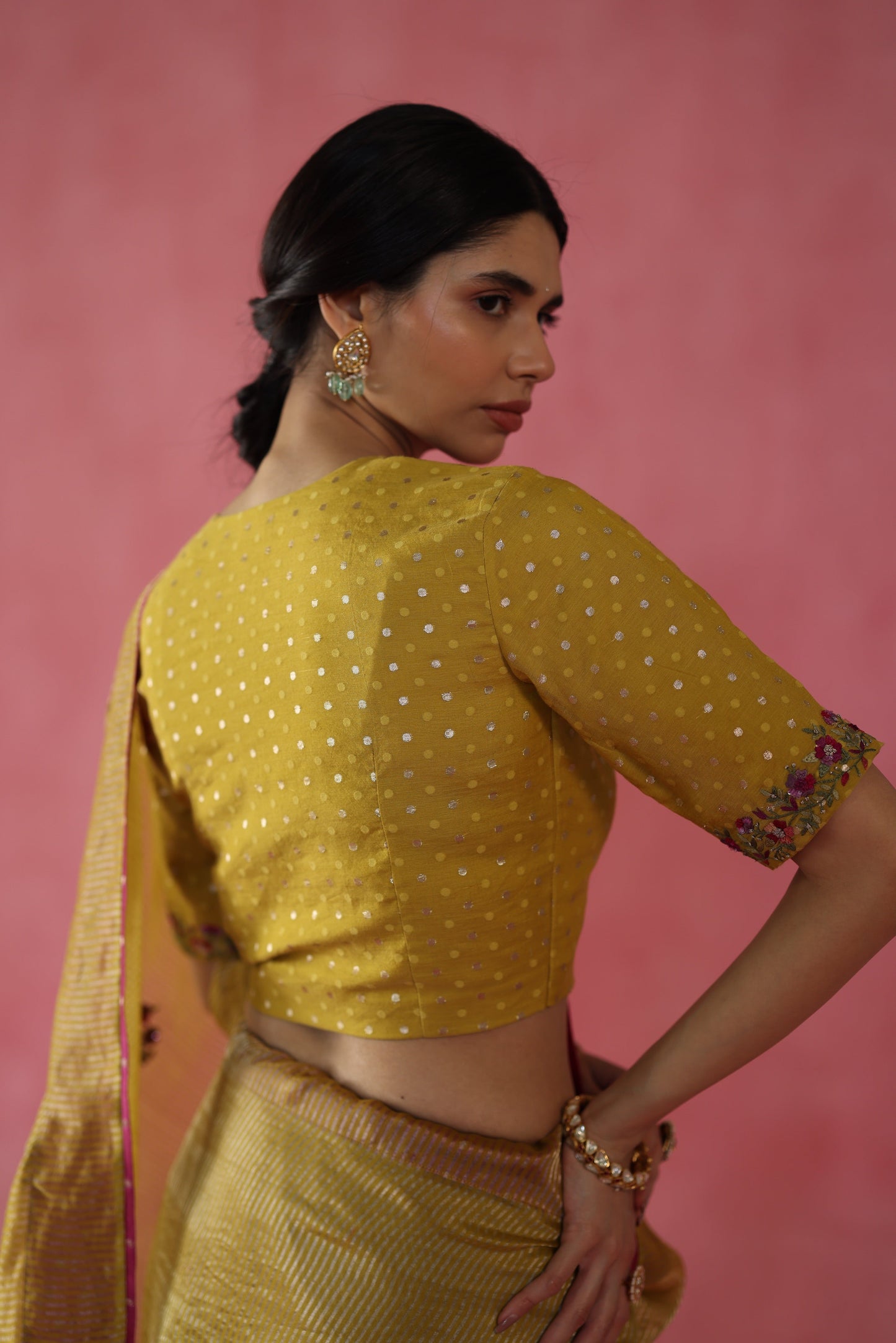Anjeer Saree
