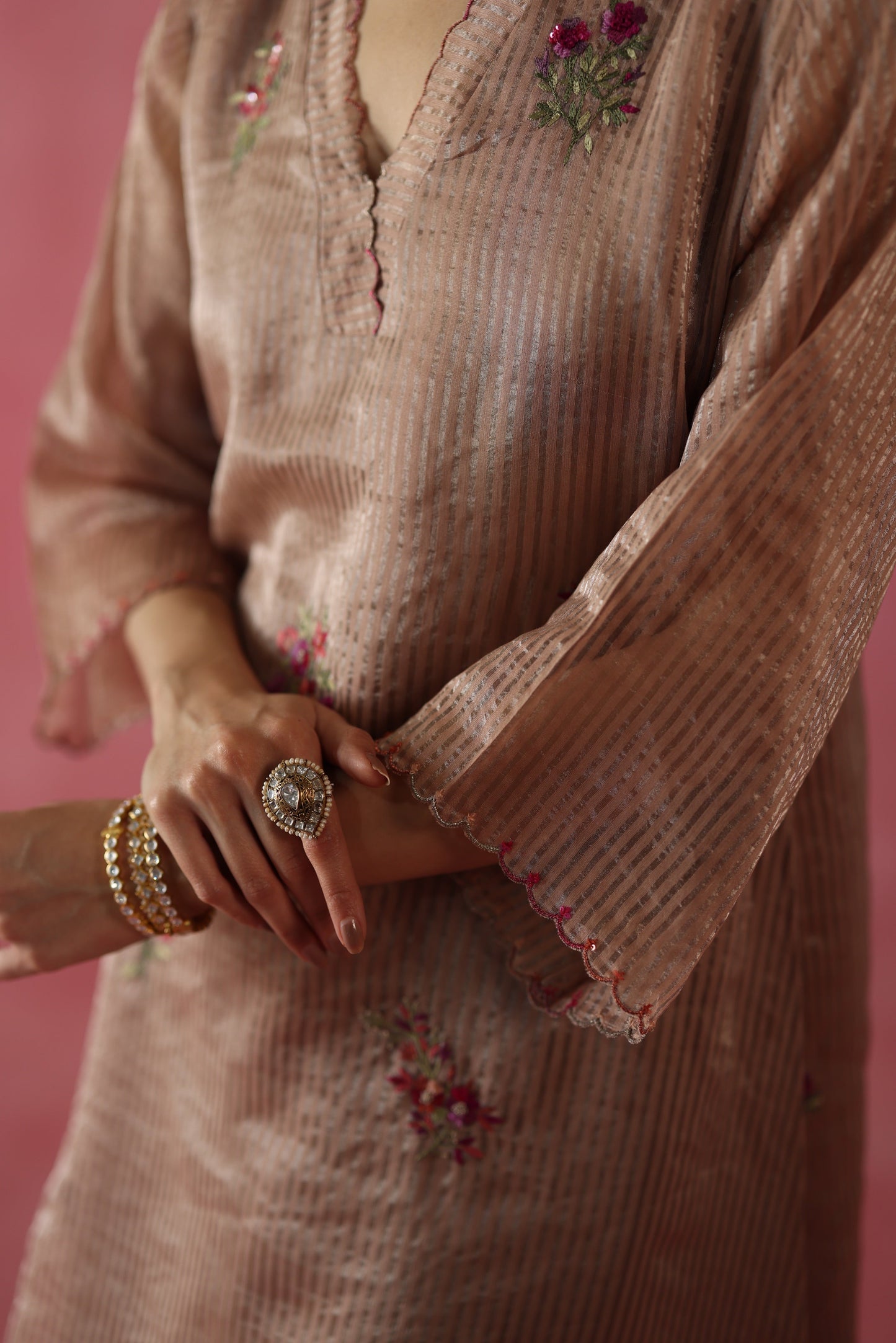 Shakkar Kurta Set