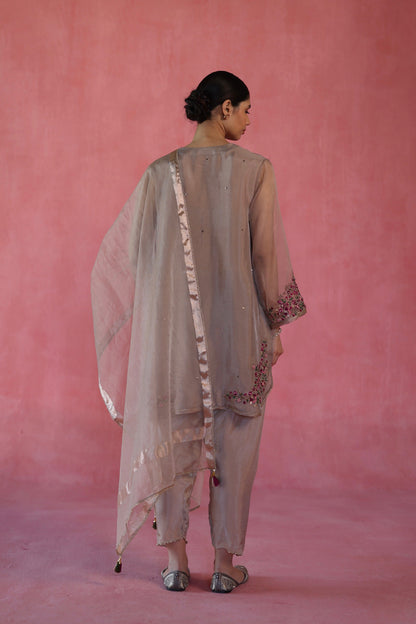 Kewra Kurta Set