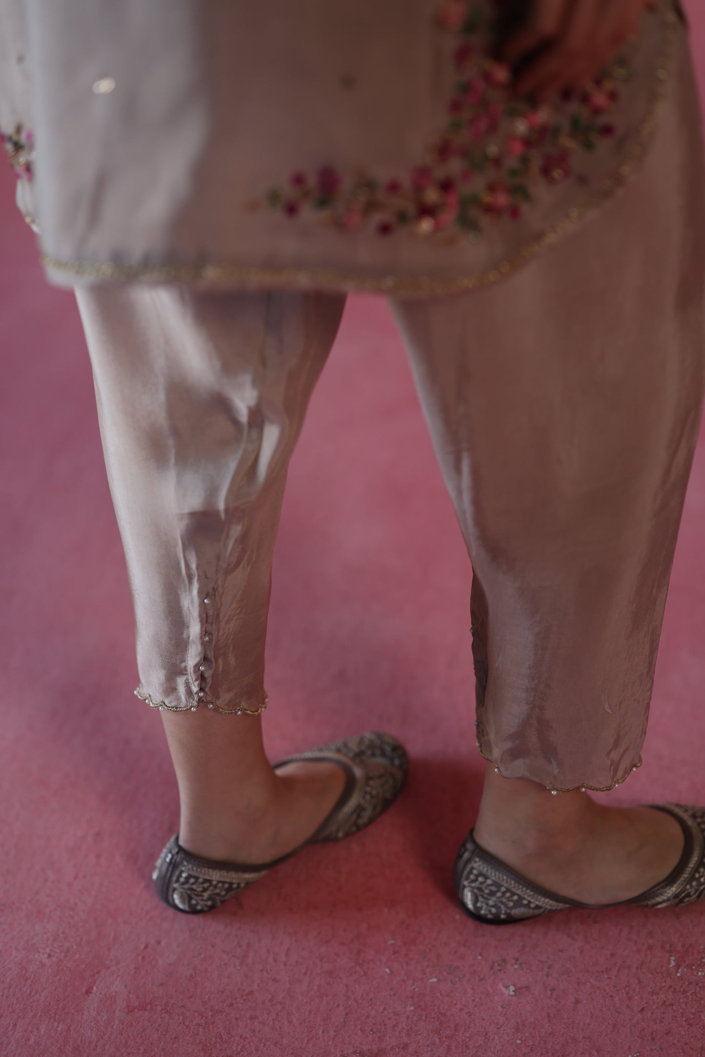 Kewra Kurta Set