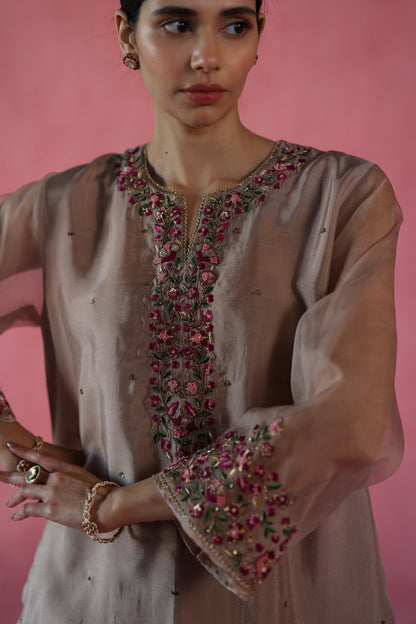 Kewra Kurta Set
