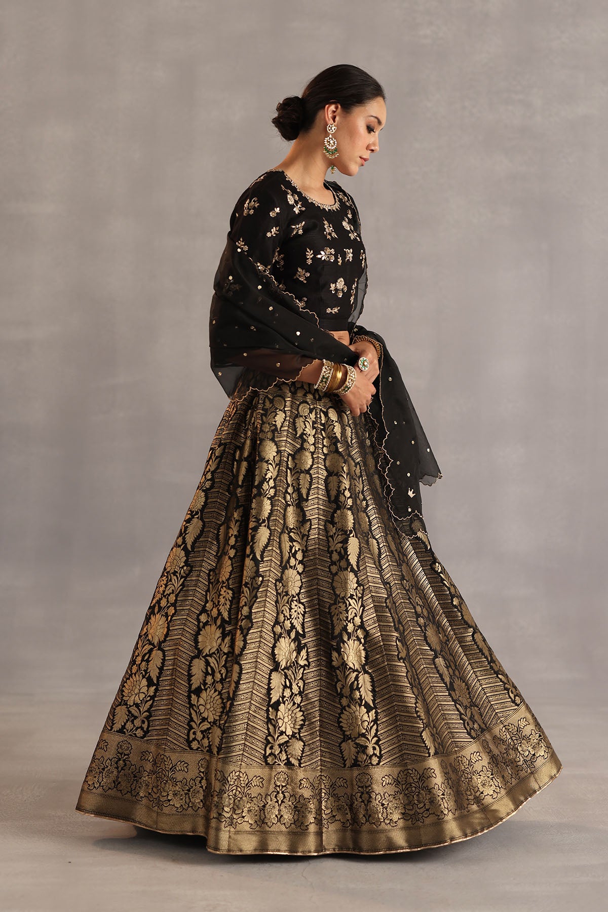 Malhar Lehenga