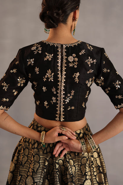 Malhar Lehenga