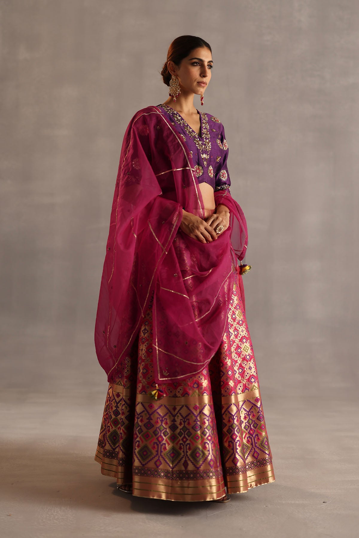 Saras Lehenga