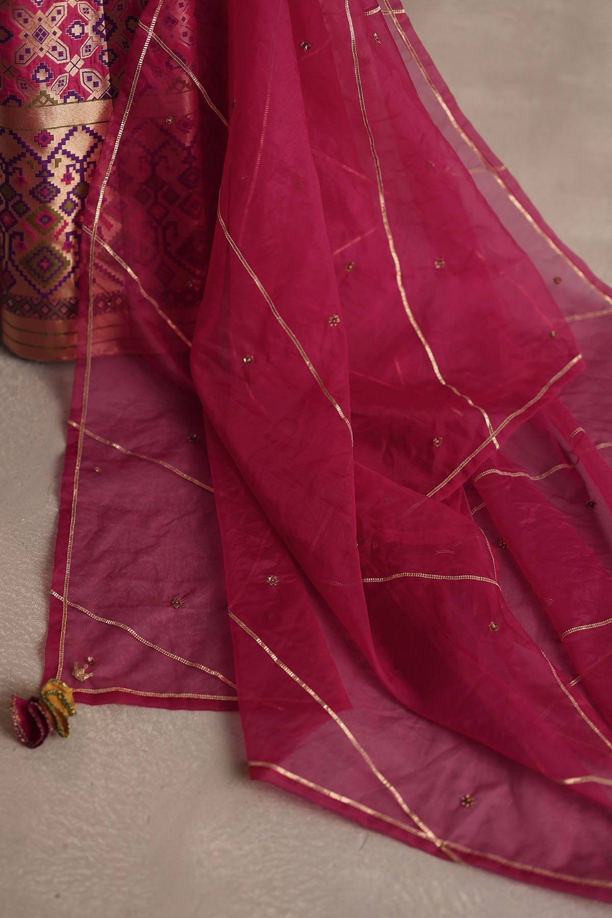 Saras Lehenga