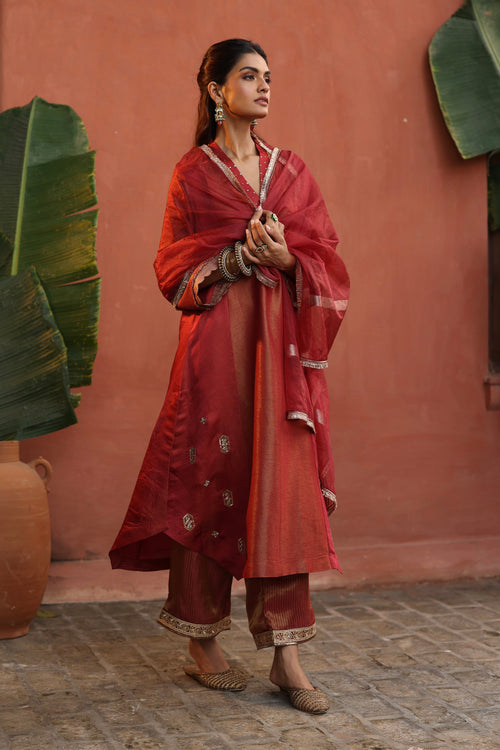 Tara Kurta Set