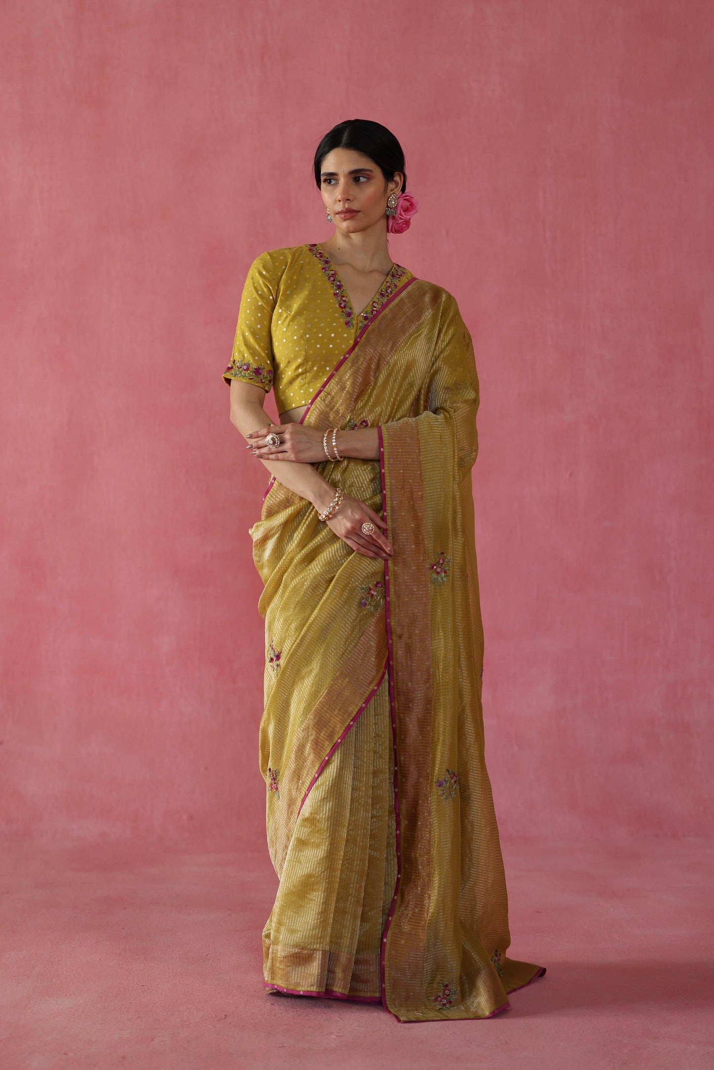 Anjeer Saree