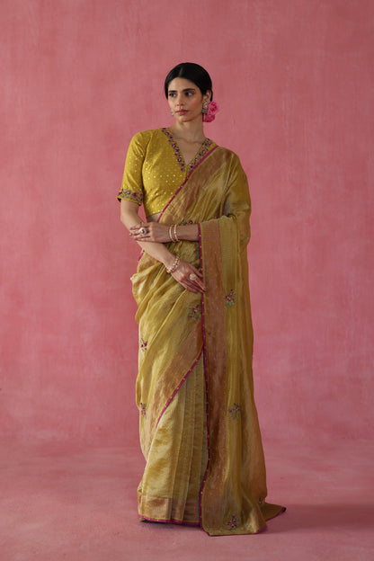 Anjeer Saree