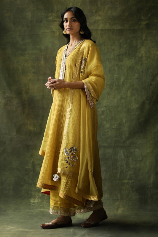 Bahaar Kurta Set