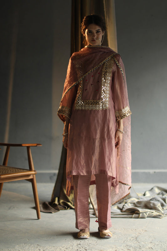 Nakasha Kurta Set