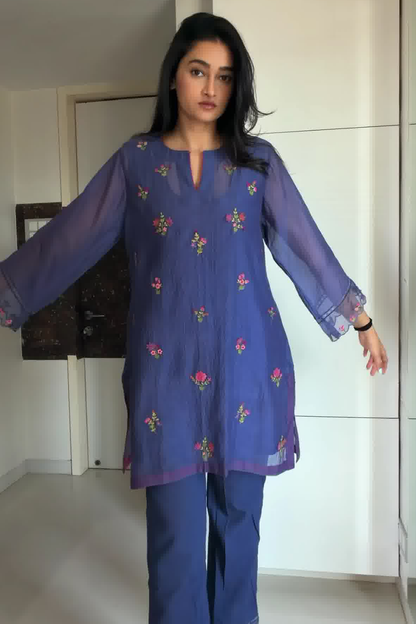 Aayushi soni in Raina Kurta Set