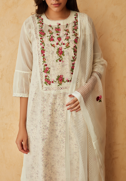Freesia Kota Set