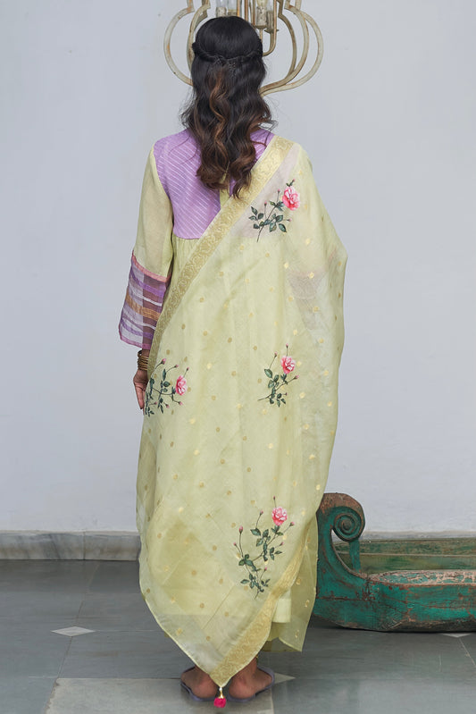 The Begonia Set with Roses