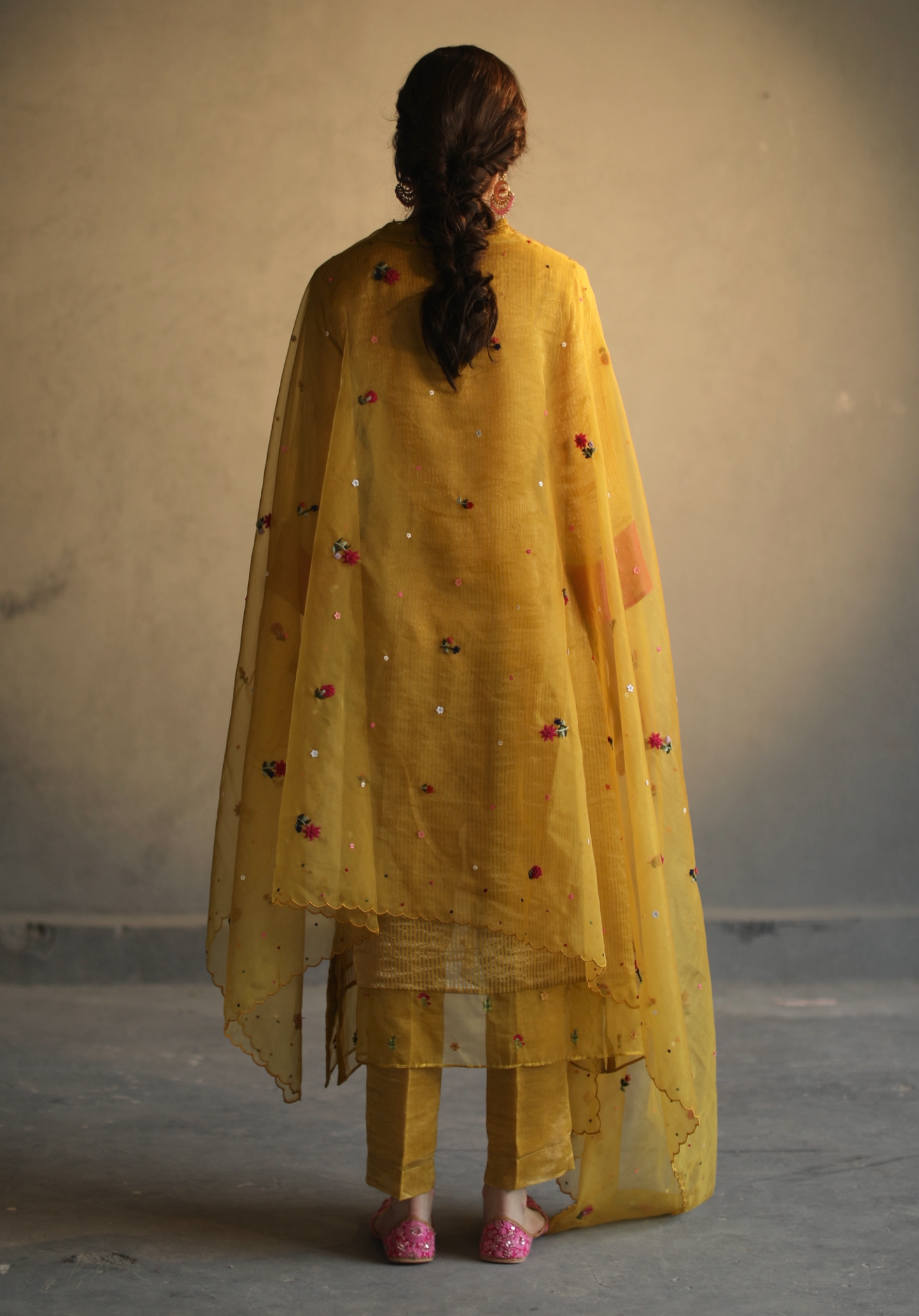Jhilmil Kurta Set