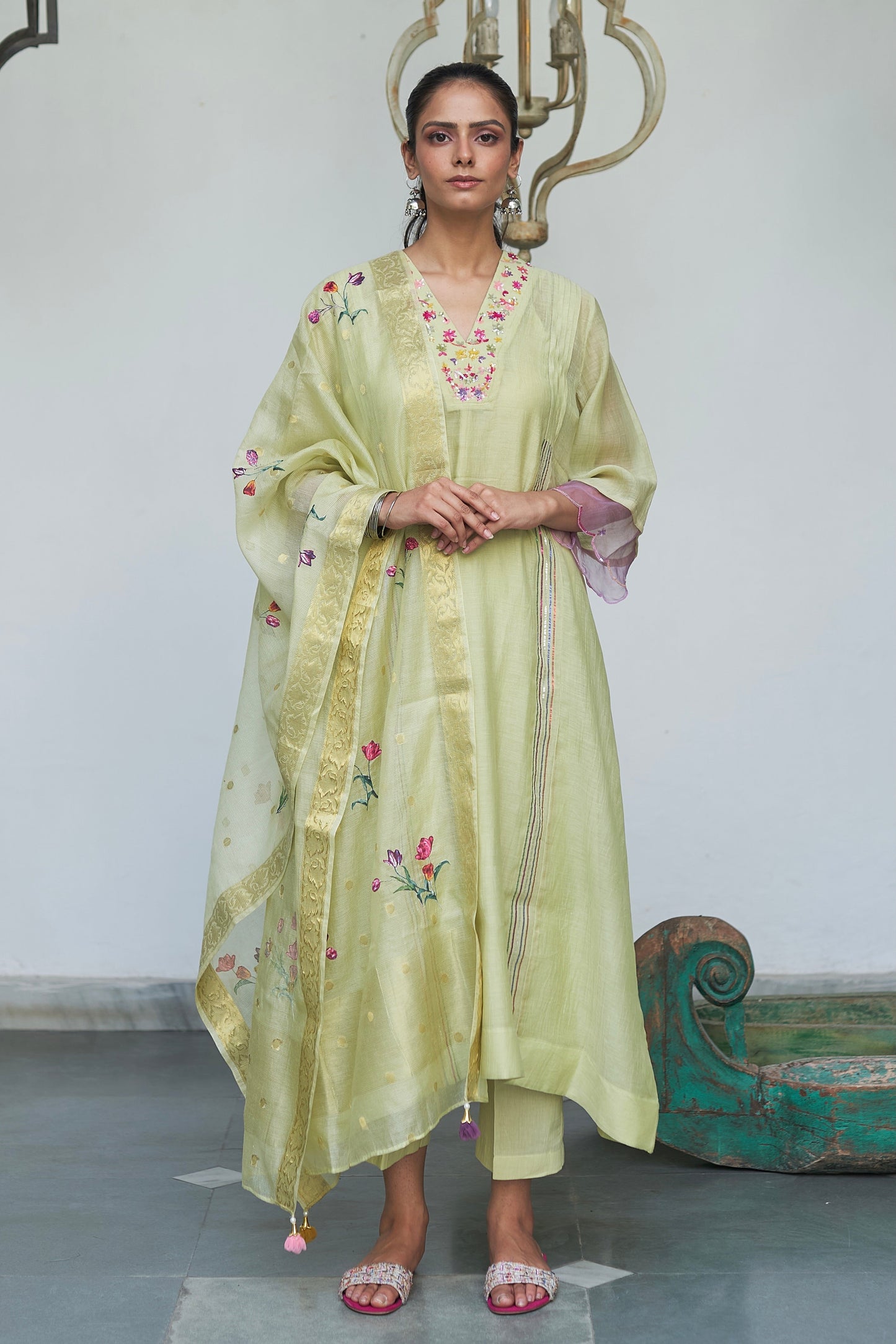 The Aster Set with Orchids